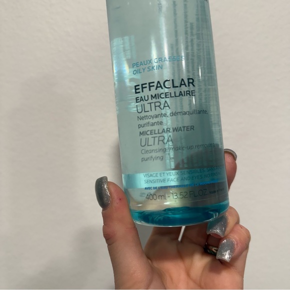 La Roche-Posay Effaclar Micellar Water Ultra Makeup Remover 400 ml - Picture 2 of 5